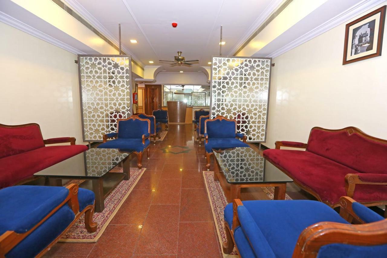 Gulf Hotel - Near Taj Hotel Colaba Mumbai Exterior foto